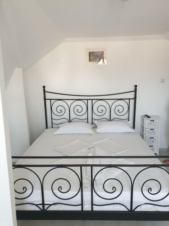Casa Sky Apartment Orsova Luaran gambar