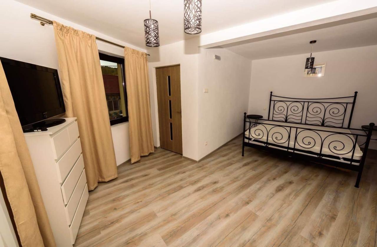 Casa Sky Apartment Orsova Luaran gambar